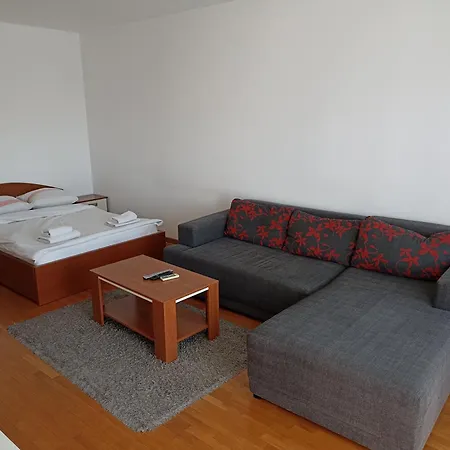 Apartment Tifani Belville Belgrade Room photo
