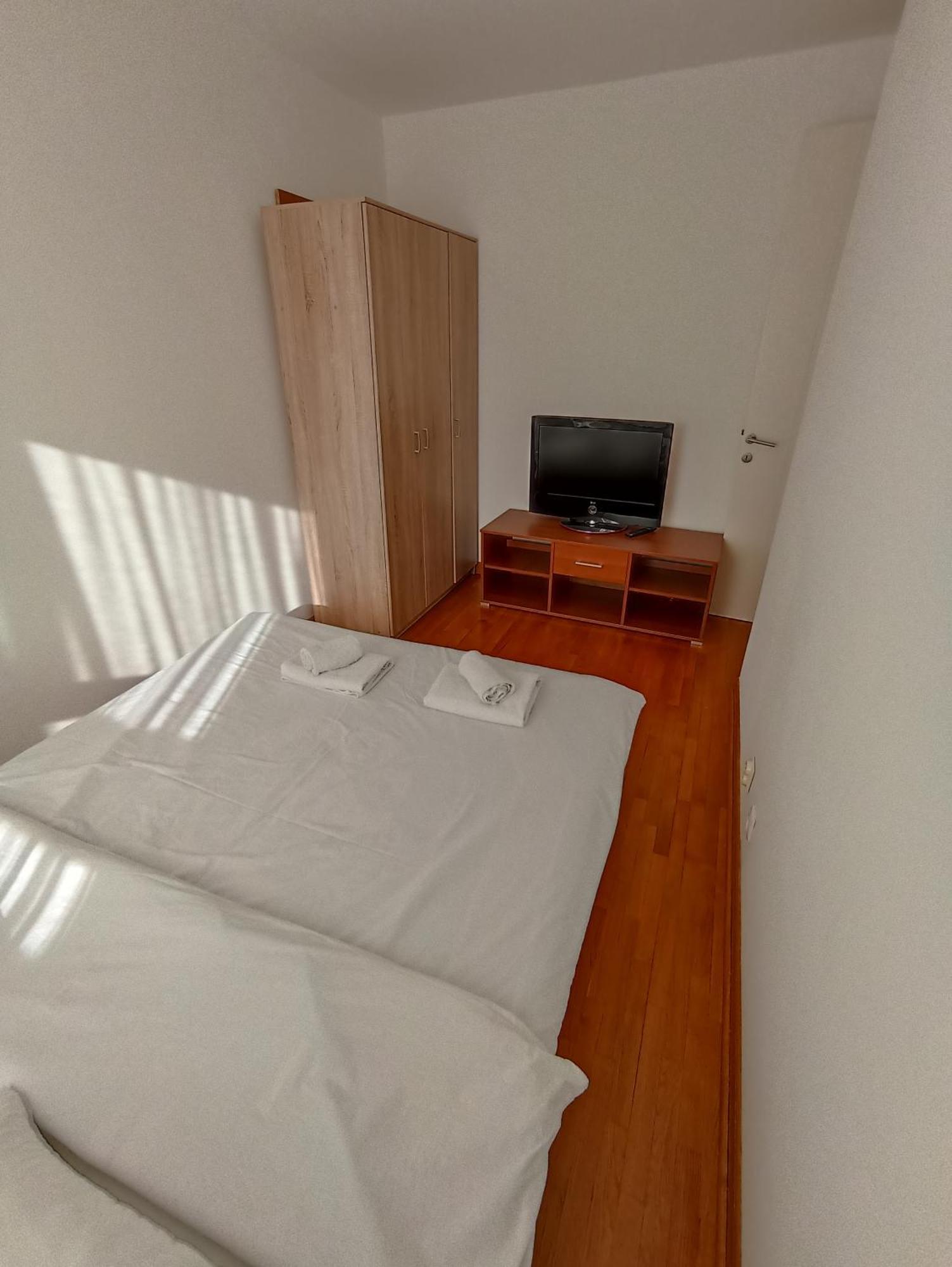Tifani Belville * Belgrade
