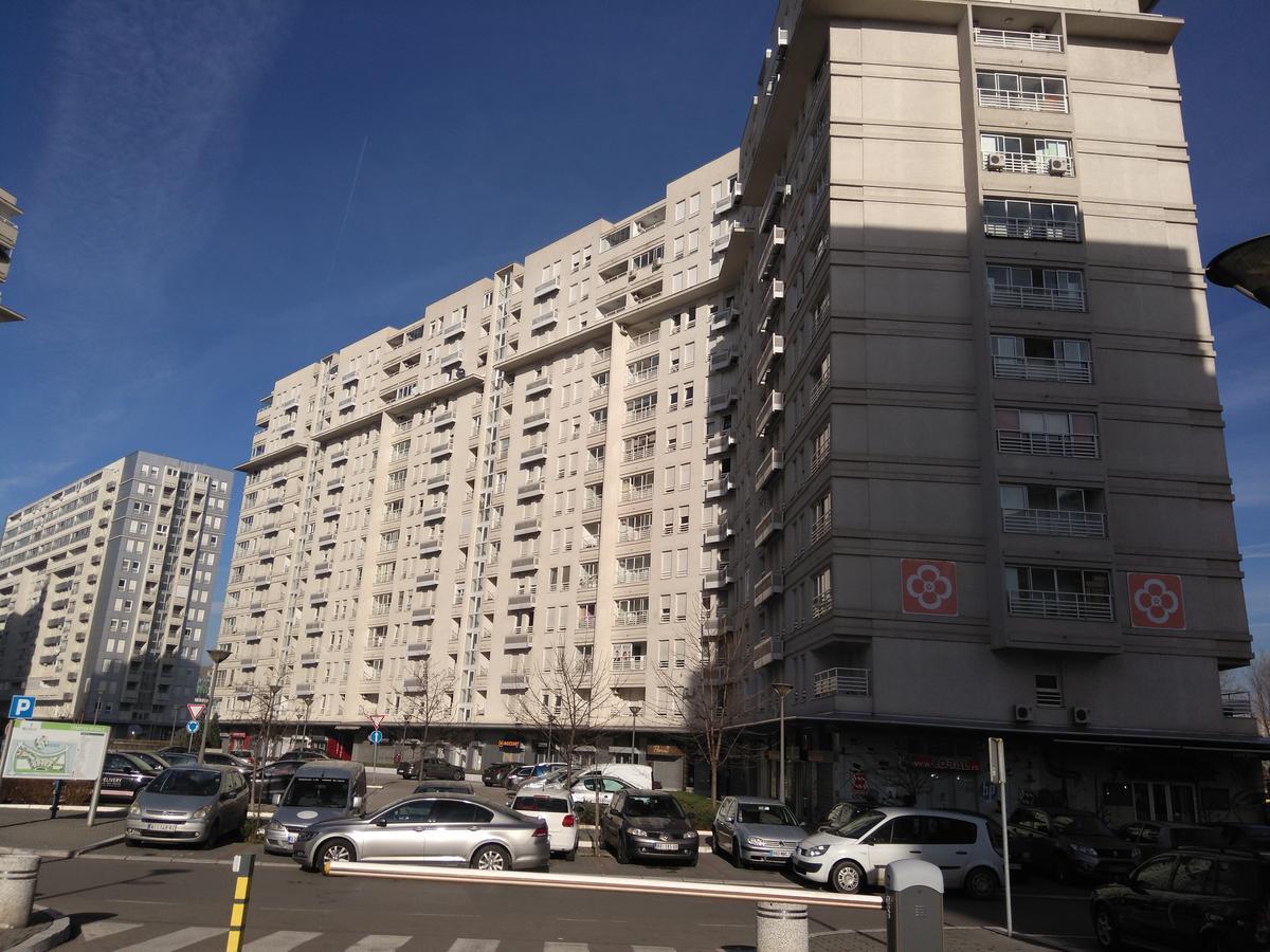 Tifani Belville *